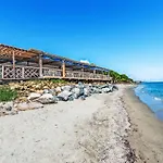 Weingut Punta Della Guardia Zwischen Und Gebirge By Interhome Cervione